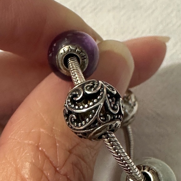 Retired Pandora Essence bracelet & 5 charms - Picture 7 of 13